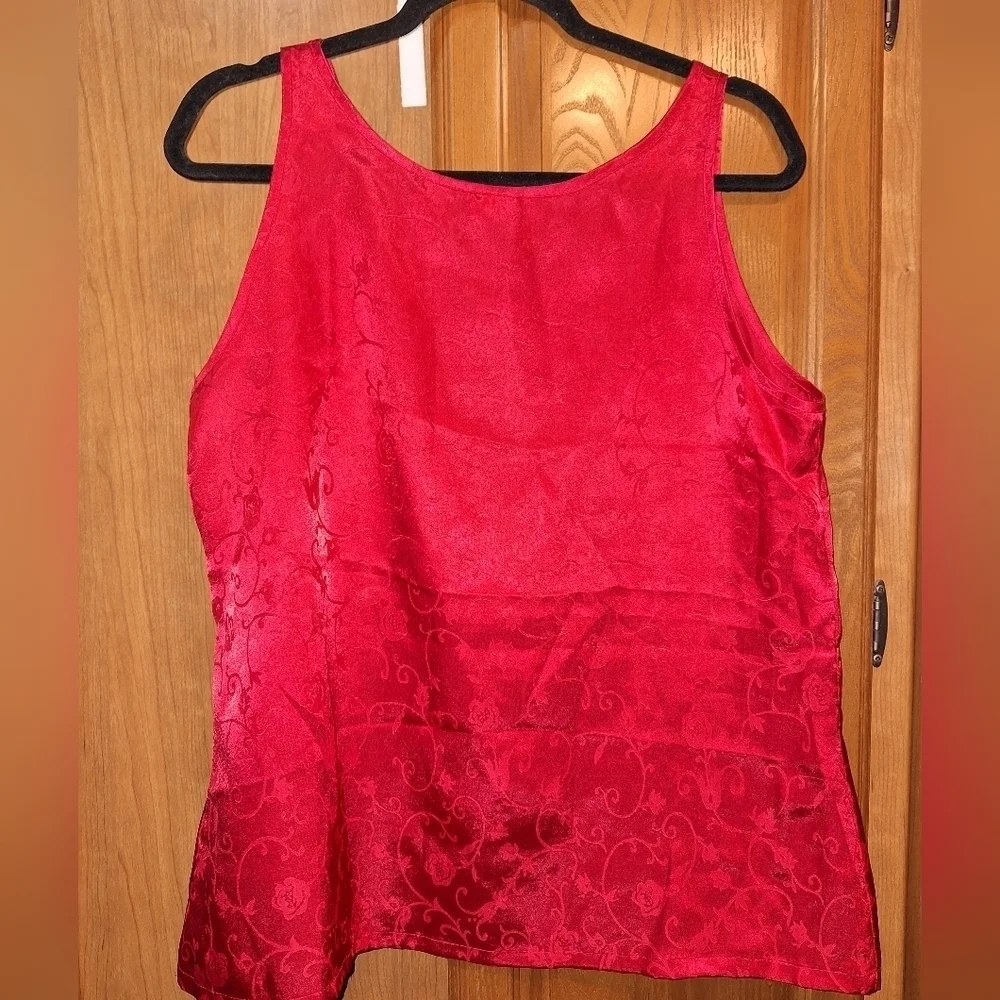 A Set of Enchanted Red Silky ladies pajamas in a large (14-16). EUC.